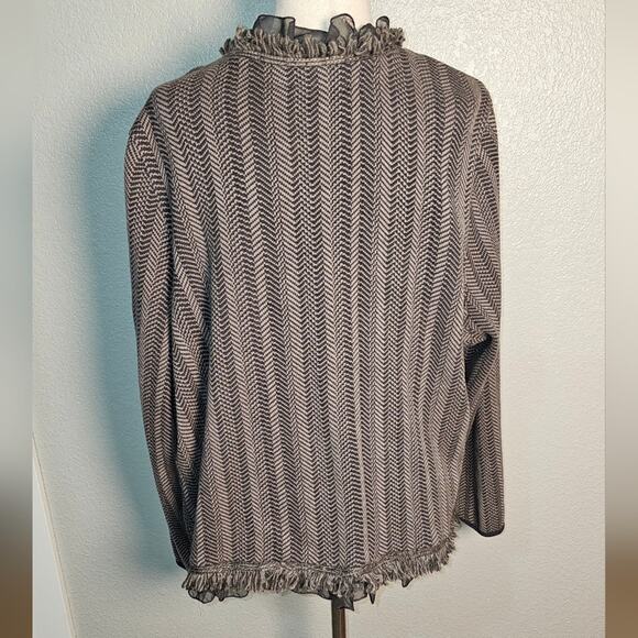 Dana Buchman Size 2x Elegant Gray Ruffled Textured Cardigan Sweater - Picture 4 of 7